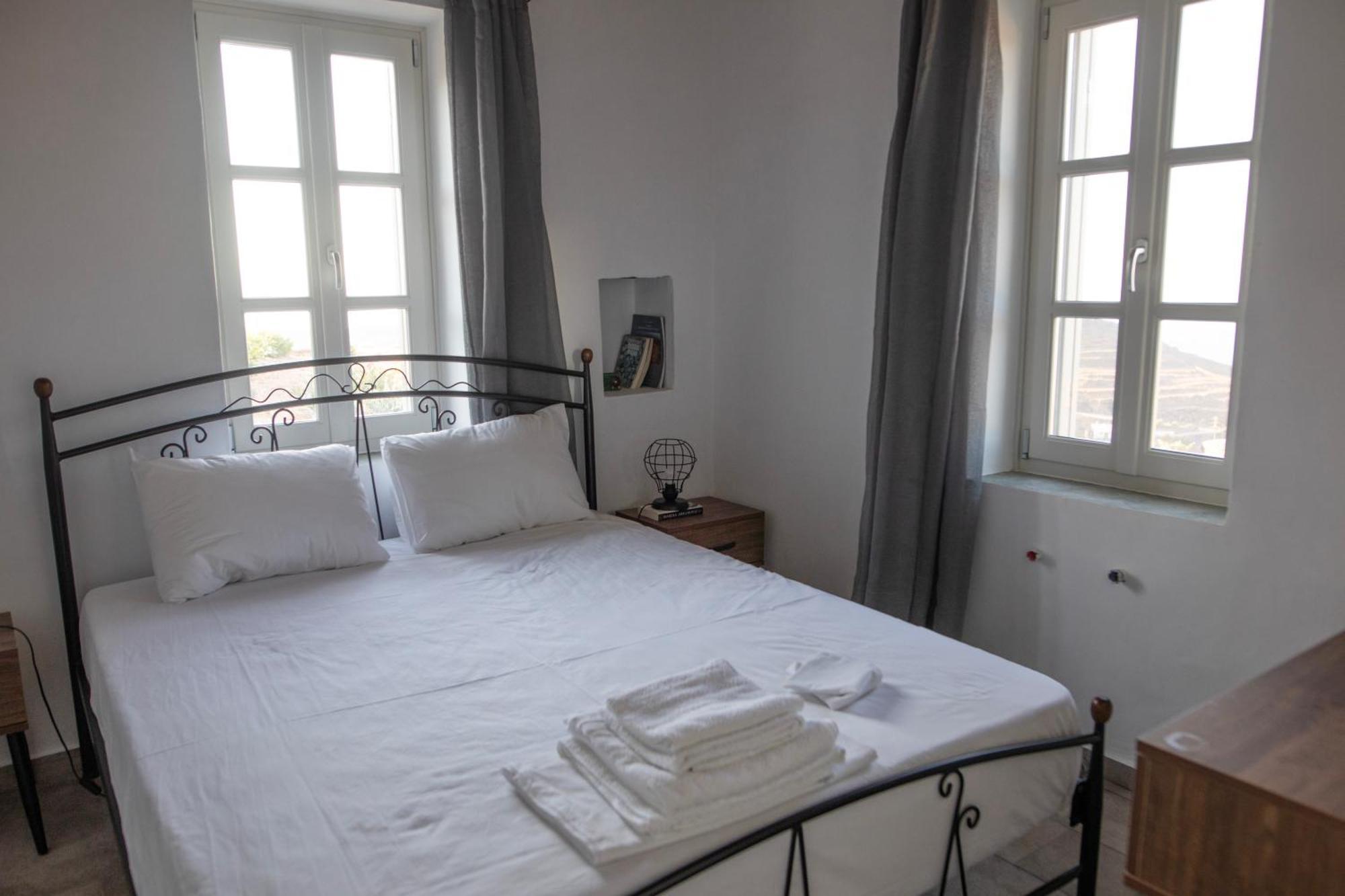 Tholos Guest House Cherronisos  Ngoại thất bức ảnh