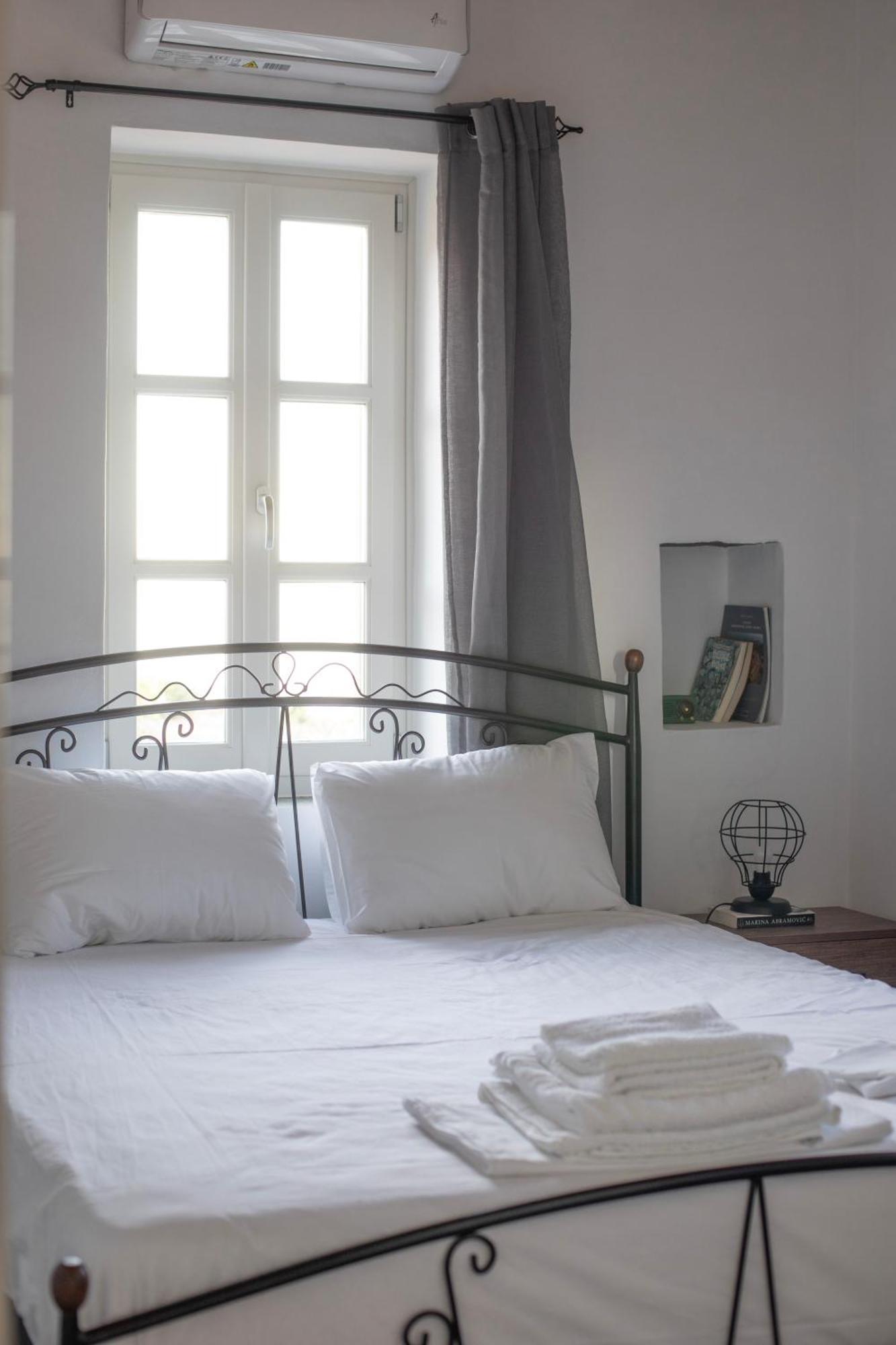 Tholos Guest House Cherronisos  Ngoại thất bức ảnh